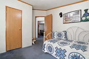 735 Galaxy Dr, Rostraver, PA 15089 - Photo 27