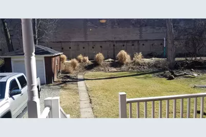 33 Kenmore Ave, Pittsburgh, PA 15221 - Photo 5