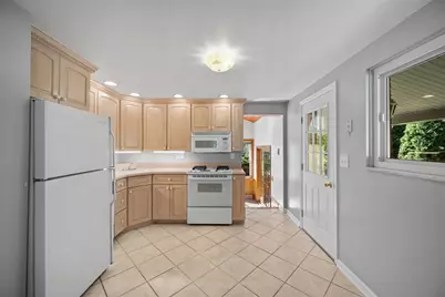 517 Dunn Dr, Pittsburgh, PA 15227 - Photo 13