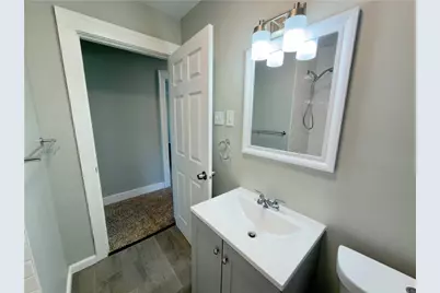 413 Sinton Ave, Pittsburgh, PA 15210 - Photo 13