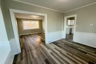 413 Sinton Ave, Pittsburgh, PA 15210 - Photo 9