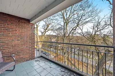 201 Grant St #609, Sewickley, PA 15143 - Photo 17