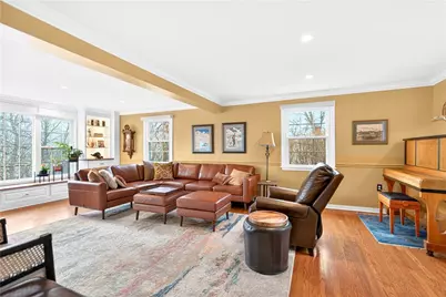 112 N Heide Ln, Peters Township, PA 15317 - Photo 3