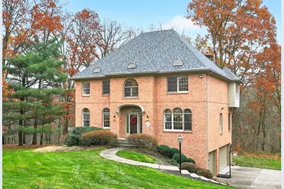 1613 Amicitia Ln, Pittsburgh, PA 15143 - Photo 1