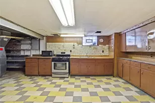 908 15th St, Forward Township, PA 15037 - Photo 39