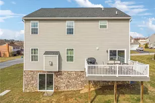 2002 Zoe Ln, Hempfield Township, PA 15601 - Photo 33