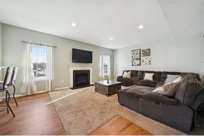 2002 Zoe Ln, Hempfield Township, PA 15601 - Photo 11