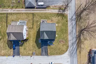 2002 Zoe Ln, Hempfield Township, PA 15601 - Photo 37