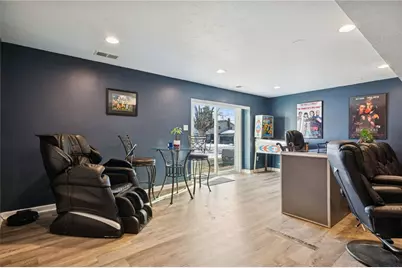 2002 Zoe Ln, Hempfield Township, PA 15601 - Photo 29