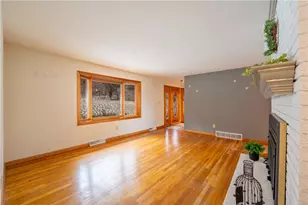 129 Franklin Dr, Greensburg, PA 15601 - Photo 9