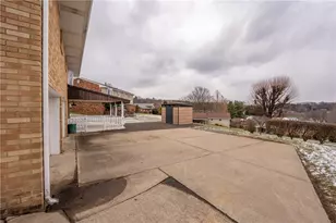 129 Franklin Dr, Greensburg, PA 15601 - Photo 5