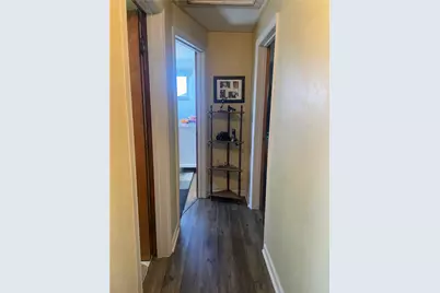 1114 Zenobia Dr, Coraopolis, PA 15108 - Photo 9