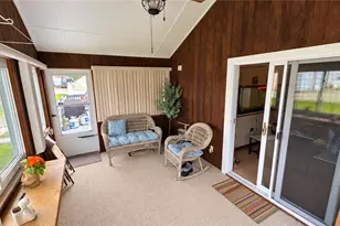 401 Lexington Dr, Hempfield Township, PA 15601 - Photo 5
