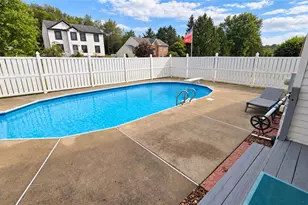 401 Lexington Dr, Hempfield Township, PA 15601 - Photo 17