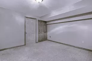 401 Lexington Dr, Southwest Greensburg Boro, PA 15601 - Photo 27