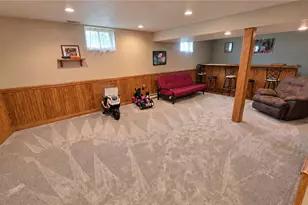 401 Lexington Dr, Hempfield Township, PA 15601 - Photo 25