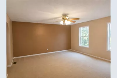 401 Lexington Dr, Southwest Greensburg Boro, PA 15601 - Photo 35
