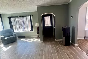 5782 N Edinburg Rd, Mahoning Township, PA 16116 - Photo 11