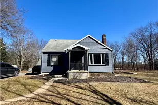 5782 N Edinburg Rd, Mahoning Township, PA 16116 - Photo 1