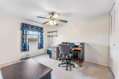 209 Glenmore Dr, Moon/Crescent Twp, PA 15108 - Photo 19