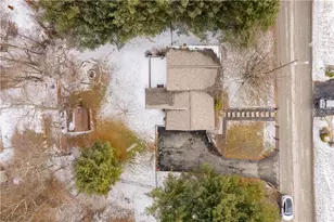 1980 Clawson Ave, Hempfield Township, PA 15601 - Photo 5