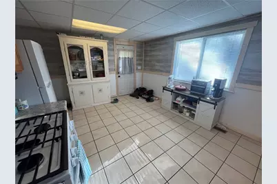 3231 S Main St, Sandy Lake Boro, PA 16145 - Photo 9