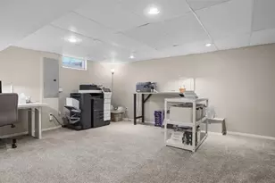 102 Agate Dr, Verona, PA 15147 - Photo 33