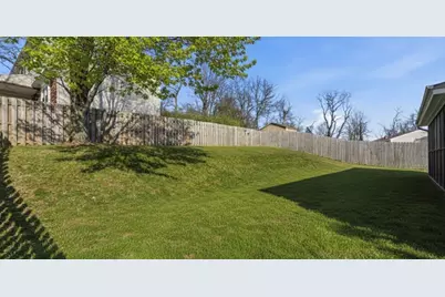 102 Agate Dr, Verona, PA 15147 - Photo 39