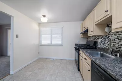 182 Thunderwood Drive, Bethel Park, PA 15102 - Photo 9