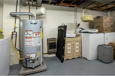 511 E Garfield Ave, New Castle, PA 16105 - Photo 29