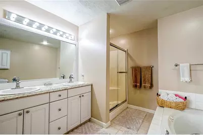 127 Fairway Landings Dr, Cecil, PA 15317 - Photo 25