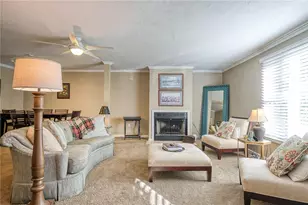 127 Fairway Landings Dr, Cecil, PA 15317 - Photo 7