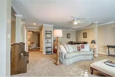 127 Fairway Landings Dr, Cecil, PA 15317 - Photo 9