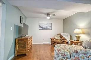 127 Fairway Landings Dr, Cecil, PA 15317 - Photo 11