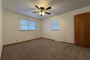 638 N Cherry St, Worth Boro, PA 16262 - Photo 15