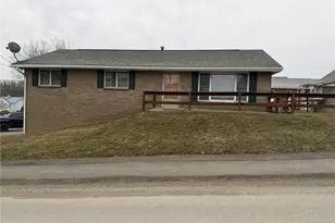 638 N Cherry St, Worth Boro, PA 16262 - Photo 1