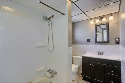 609 E Division St, New Castle, PA 16101 - Photo 15