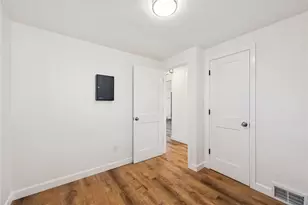 6329 Crestview Dr, South Park, PA 15129 - Photo 11