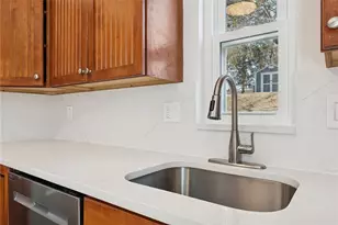 6329 Crestview Dr, South Park, PA 15129 - Photo 9