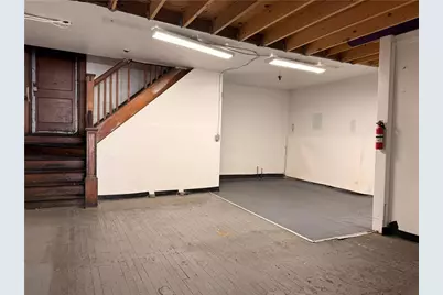 435 Lawrence Ave, Ellwood City, PA 16117 - Photo 19