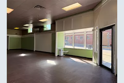 435 Lawrence Ave, Ellwood City, PA 16117 - Photo 15