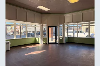 435 Lawrence Ave, Ellwood City, PA 16117 - Photo 13