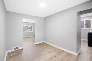 380 Tall Tree Dr, Pittsburgh, PA 15235 - Photo 13