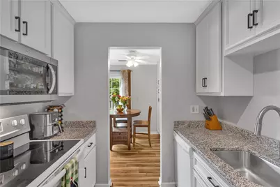 529 Brandywine Dr, Cranberry Township, PA 16066 - Photo 15