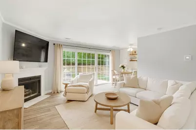 529 Brandywine Dr, Cranberry Township, PA 16066 - Photo 5