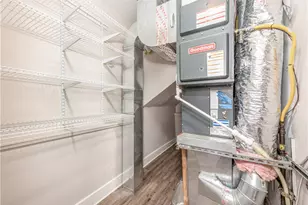 3908 Brownsville Rd, Pittsburgh, PA 15227 - Photo 25