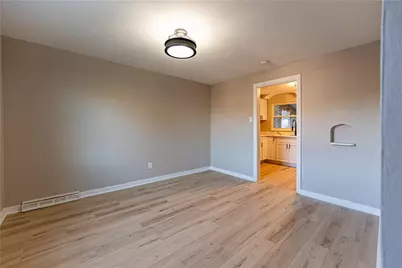 325 Bracken Ave, Pittsburgh, PA 15227 - Photo 5