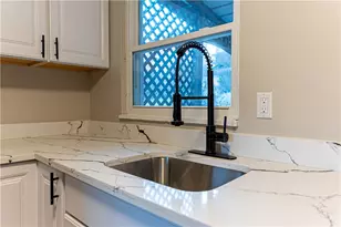 325 Bracken Ave, Pittsburgh, PA 15227 - Photo 11