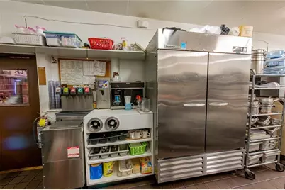 123 Washington Avenue, Vandergrift, PA 15690 - Photo 17