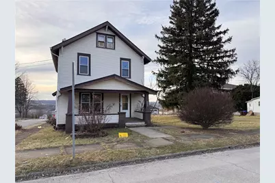 400 Emerson Ave, Farrell, PA 16121 - Photo 1